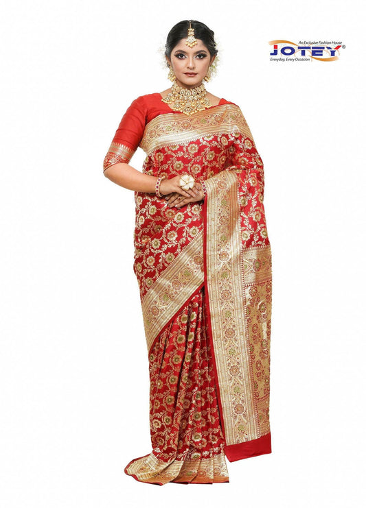 Floral Woven Pure Banarasi Silk Saree in Maroon - Jotey