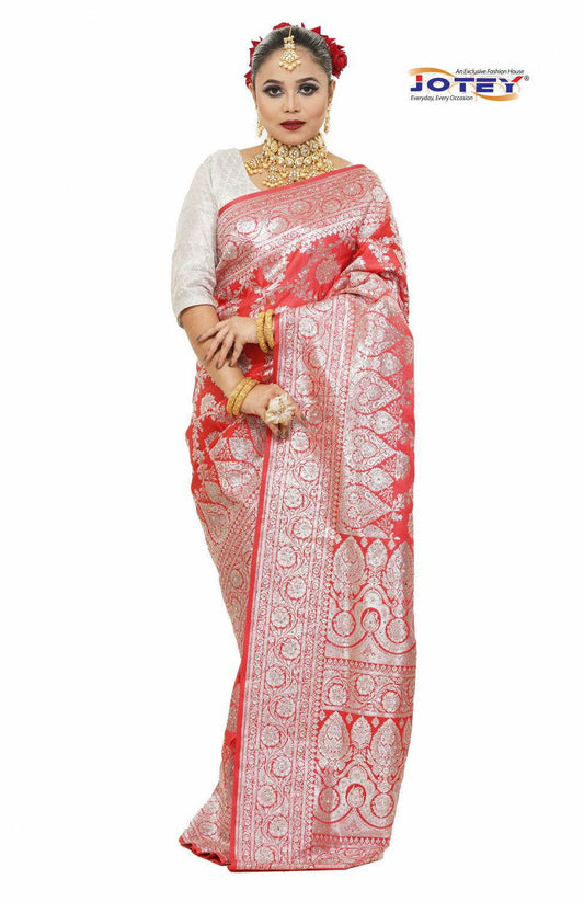 Floral Woven Pure Banarasi Silk Saree in Maroon - Jotey