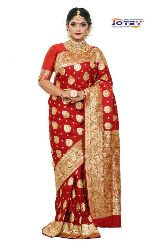 Floral Woven Pure Banarasi Silk Saree in Red - Jotey