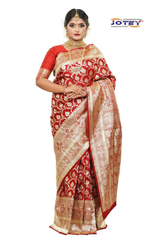 Floral Woven Pure Banarasi Silk Saree in Red - Jotey