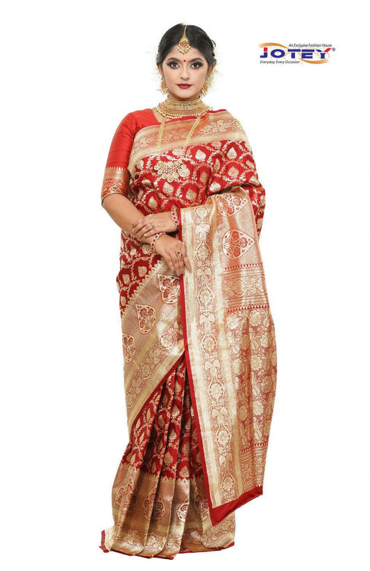 Floral Woven Pure Banarasi Silk Saree in Red - Jotey