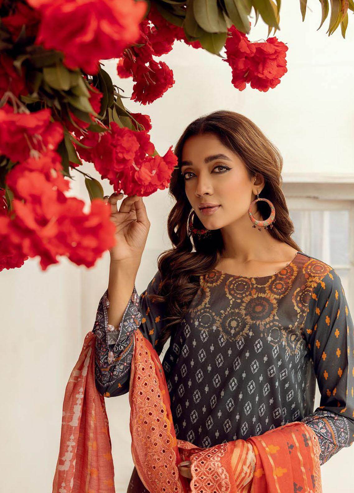 Mahee's by Riaz Arts Embroidered