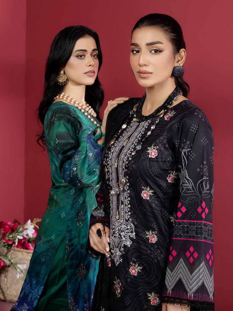 Aafreen Chikankari