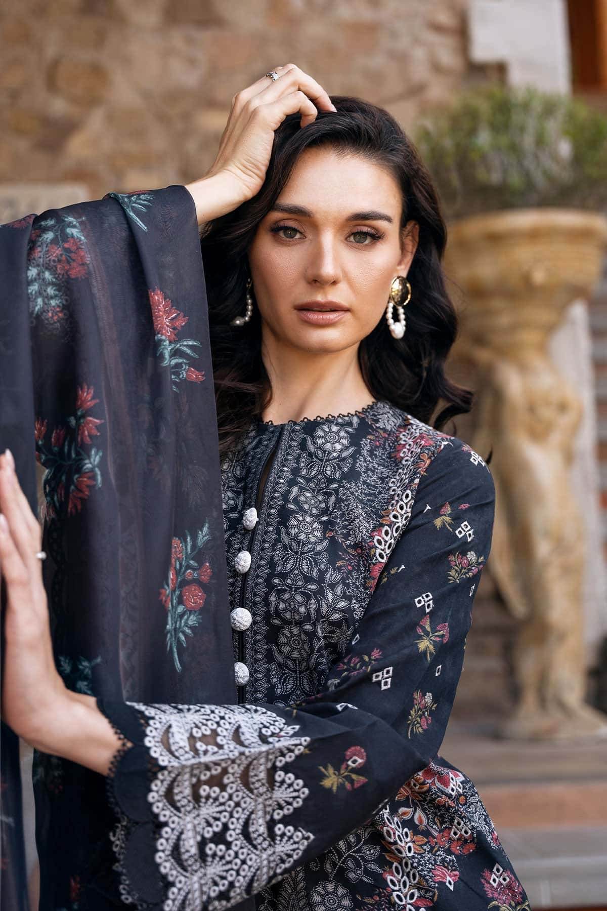 AFROZEH Damask The Holiday Edit'25 Embroidered Lawn 3pcs - Jotey