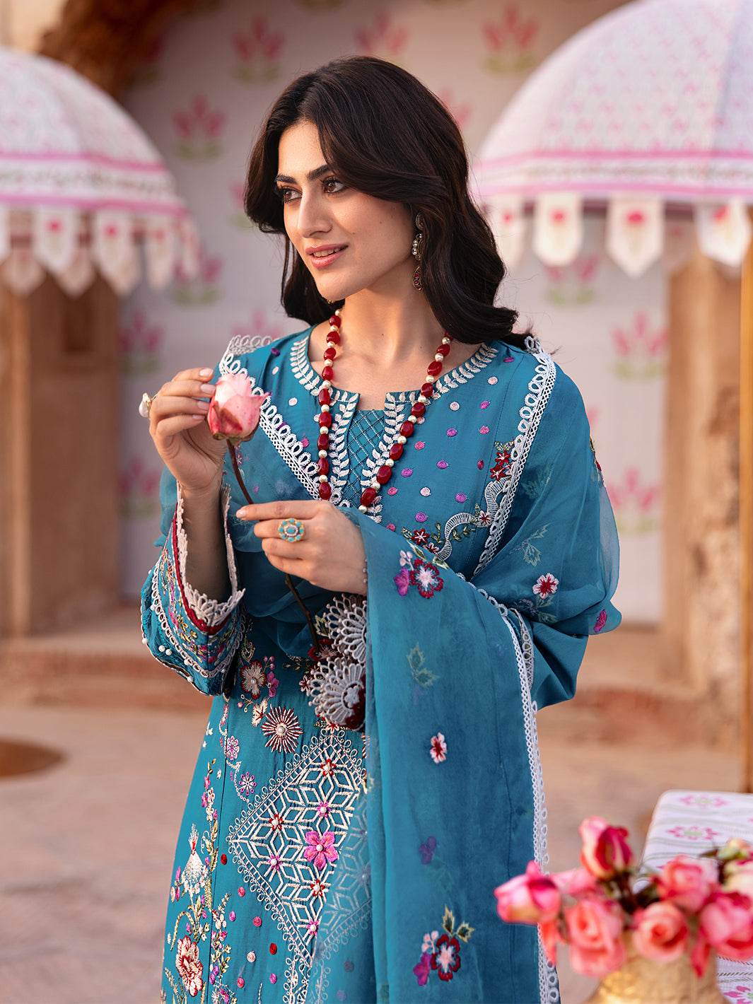 Husn Jahan By Mahnur Embroidered Luxury Lawn Unstitched 3pcs - Jotey