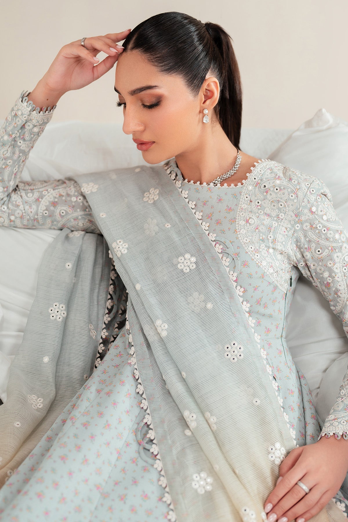 Iris By Jazmin Embroidered Luxury Lawn Unstitched 3pcs
