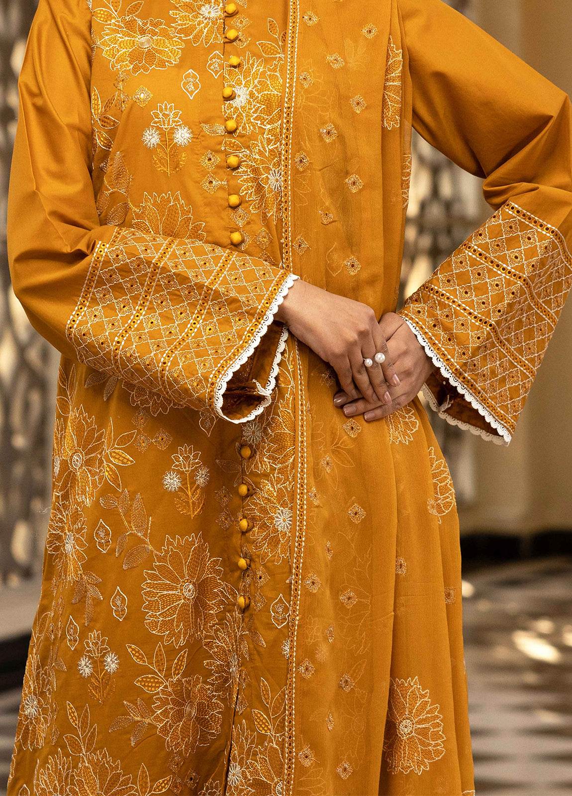 Khoobsurat Lawnkari Embroidered Lawn Unstitched 3pcs - Jotey