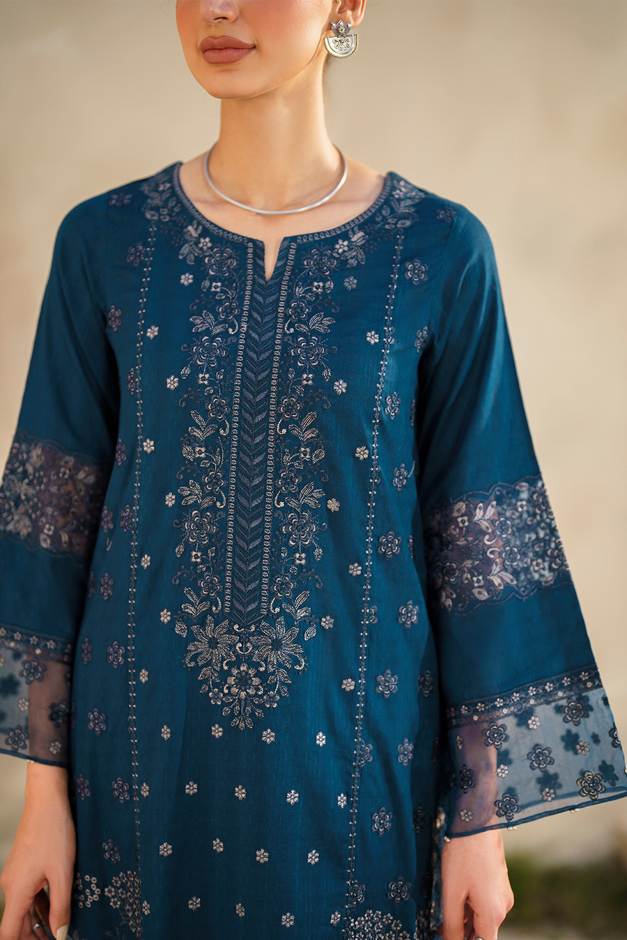 Iznik Festive Lawn Embroidered Unstitched 3pcs - Jotey