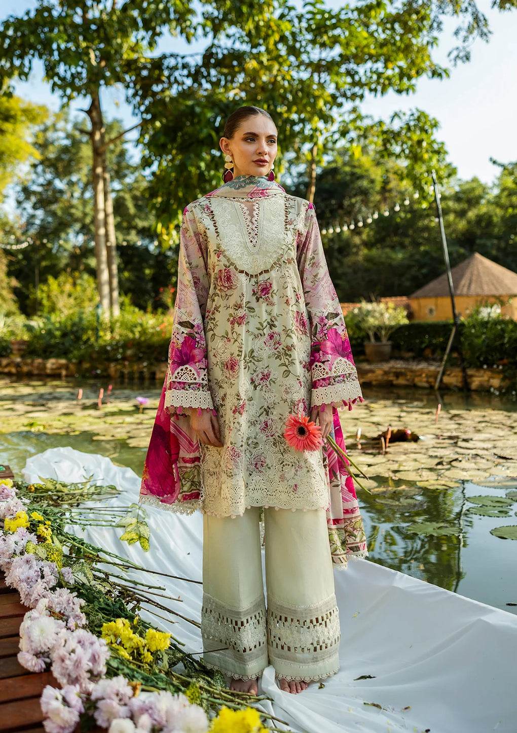 Elaf Print Chikankari Unstitched Lawn 3pcs - Jotey