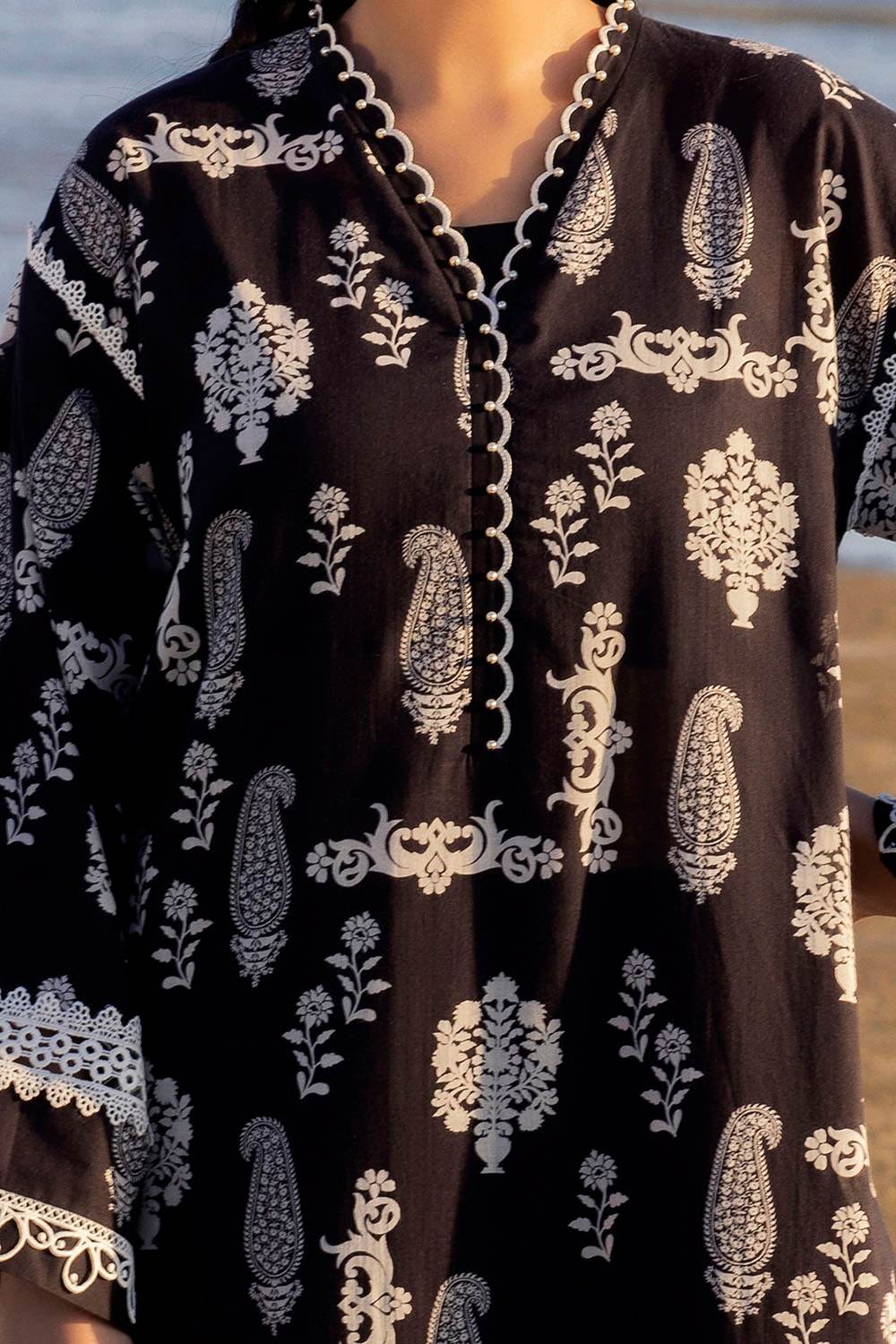 Gul Ahmed Printed Summer Lawn'25 Unstitched 3pcs - Jotey