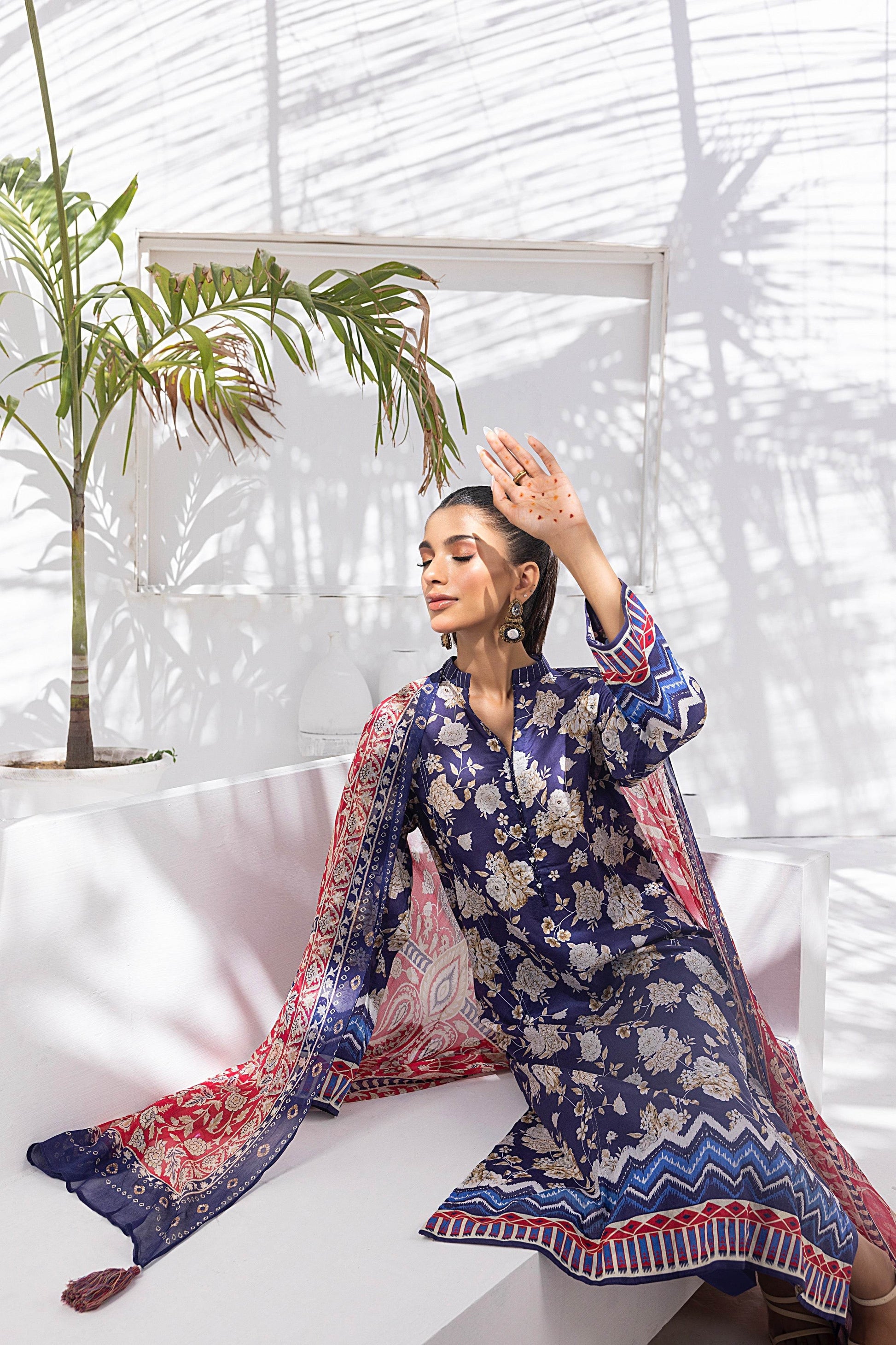 Lakhany Komal Printed Lawn Unstitched 3pcs - Jotey