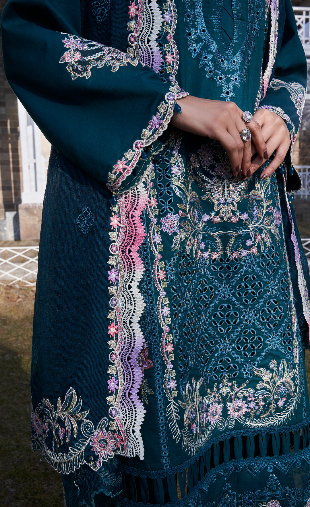 Atiya Irfan Preet Embroidered Unstitched Lawn 3pcs