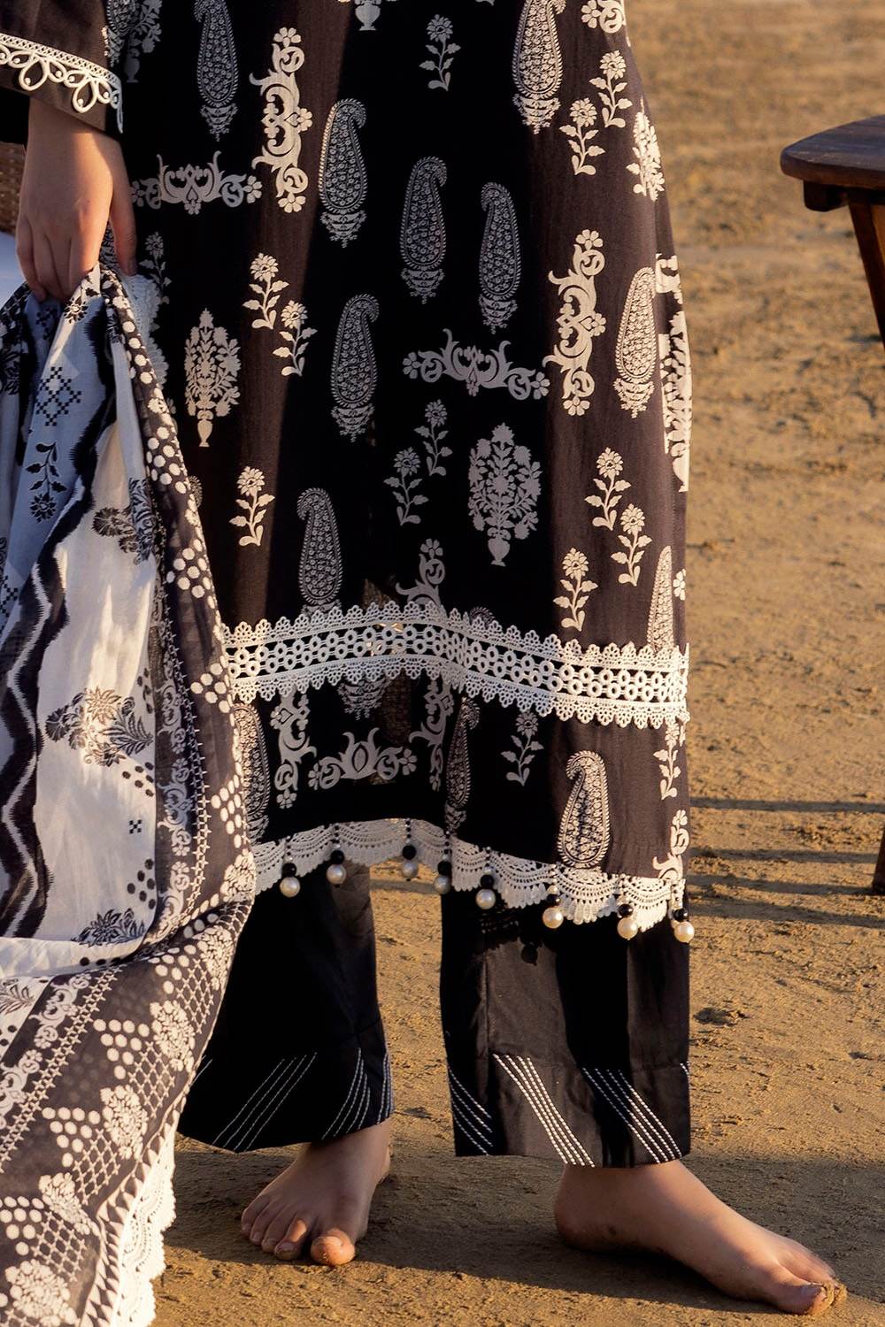 Gul Ahmed Printed Summer Lawn'25 Unstitched 3pcs - Jotey