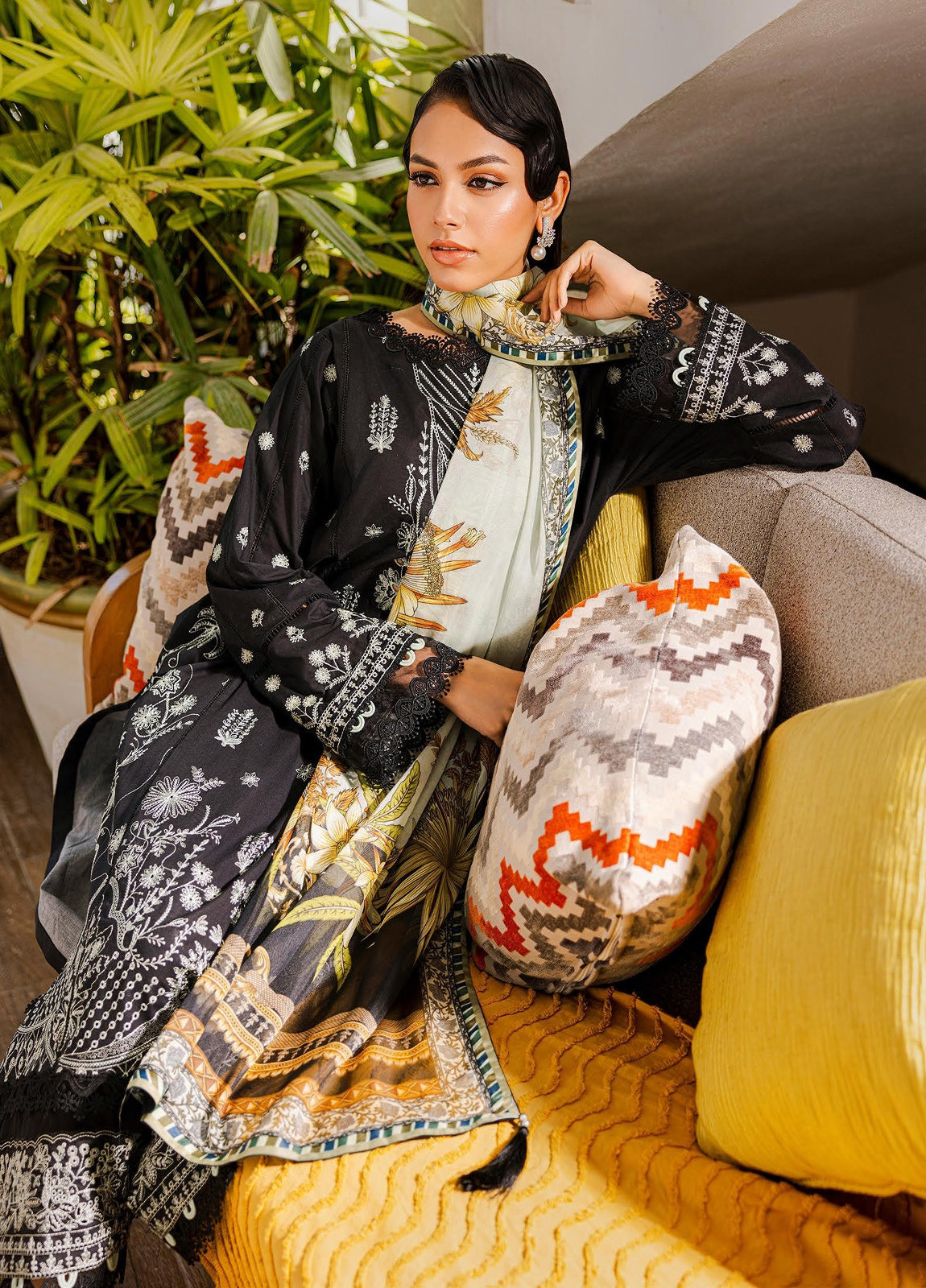 Zellbury Chikankari Embroidered Lawn Unstitched 3Pcs