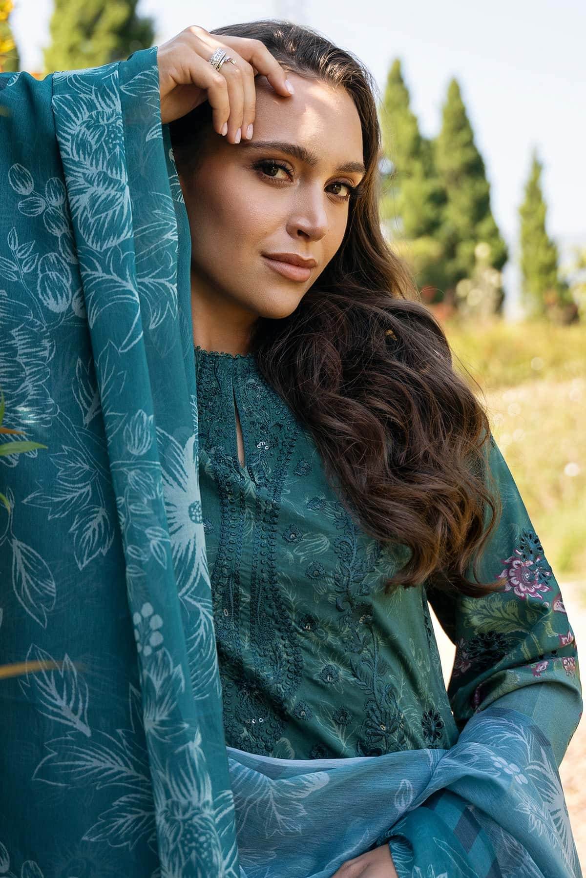 AFROZEH Damask The Holiday Edit'25 Embroidered Lawn 3pcs - Jotey