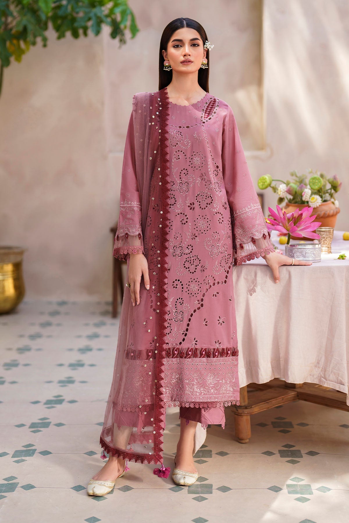 Nureh Dhoop Kinaray Embroidered Chikankari Lawn 3pcs - Jotey