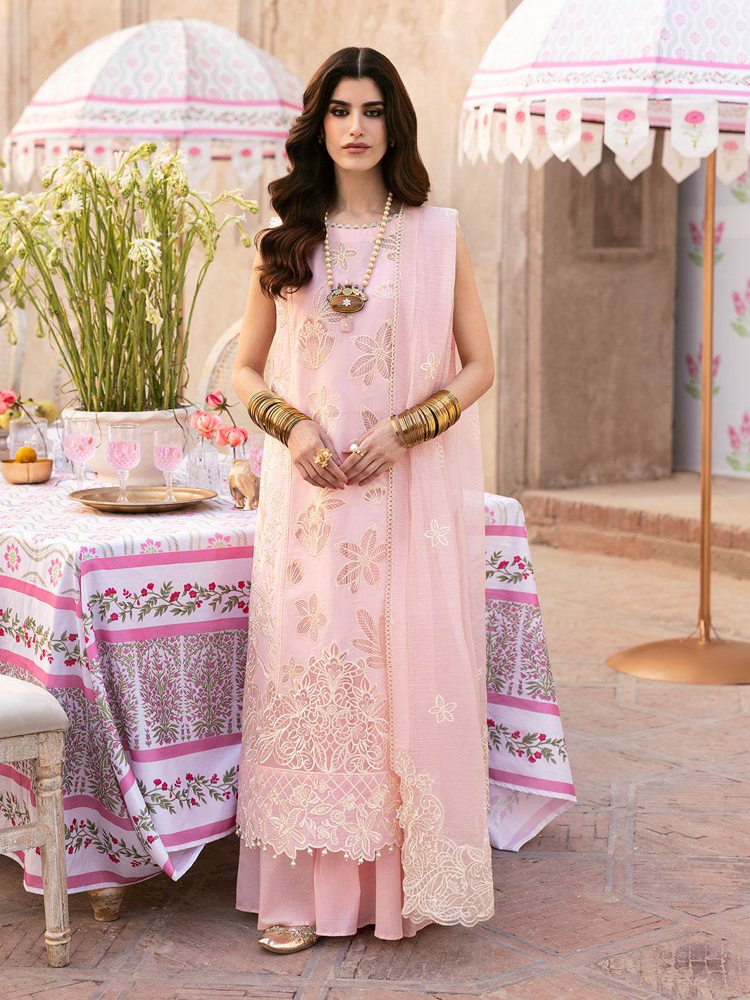 Husn Jahan By Mahnur Embroidered Luxury Lawn Unstitched 3pcs - Jotey