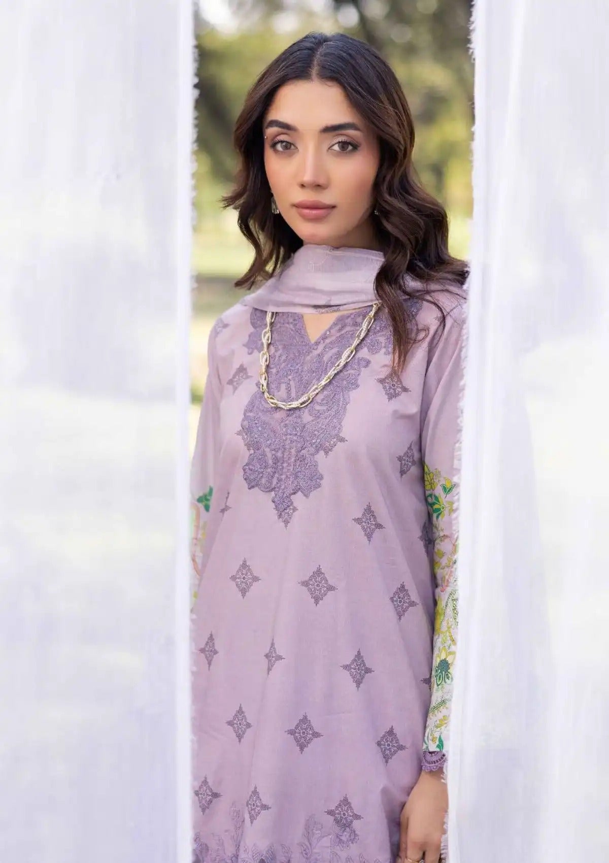 Nur Vantage Embroidered Lawn Unstitched 3 Piece