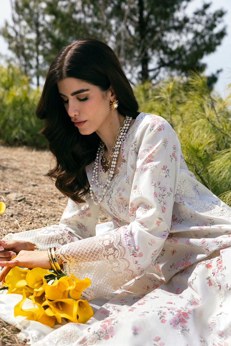 Qalamkar Qlinekari Embroidered Luxury Lawn Unstitched 3pcs