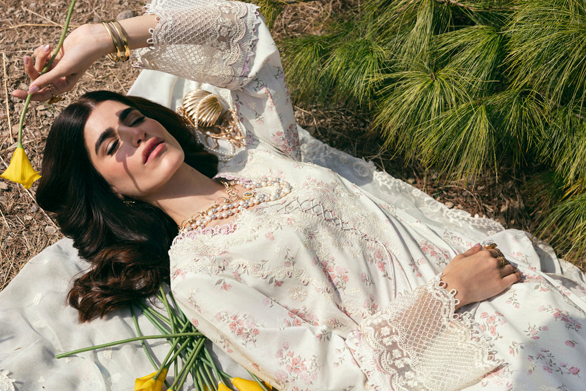 Qalamkar Qlinekari Embroidered Luxury Lawn Unstitched 3pcs