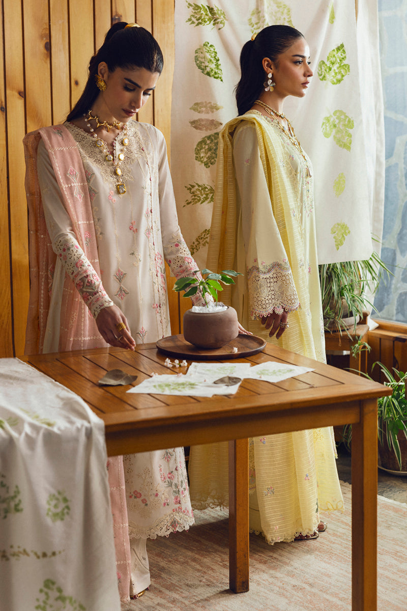 Qalamkar Qlinekari Embroidered Luxury Lawn Unstitched 3pcs
