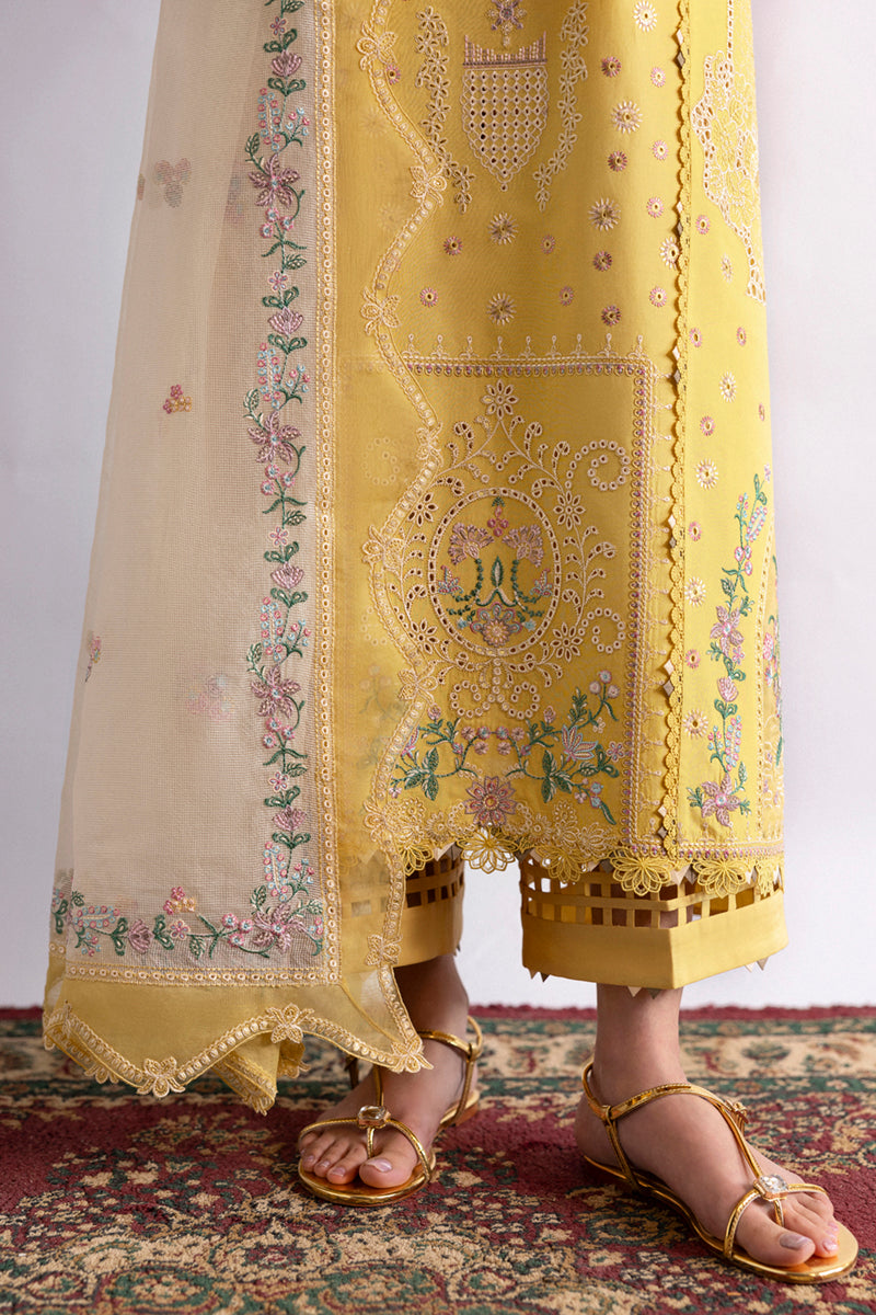 Qalamkar Qlinekari Embroidered Luxury Lawn Unstitched 3pcs
