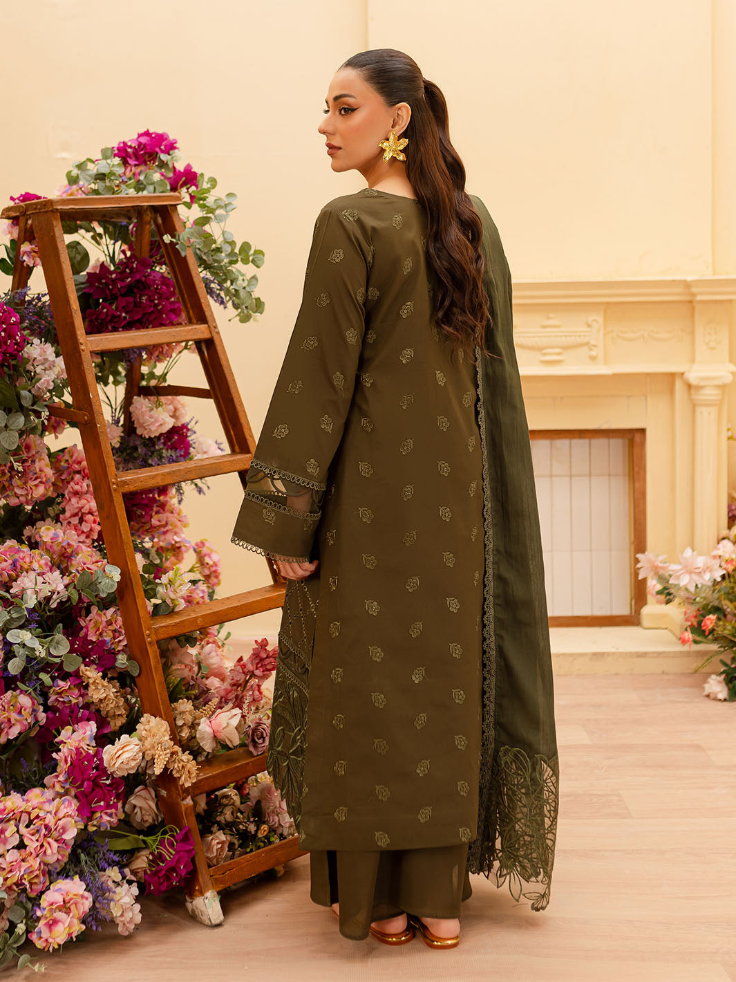 Twilight By Mahnur Embroidered Lawn Unstitched 3pcs
