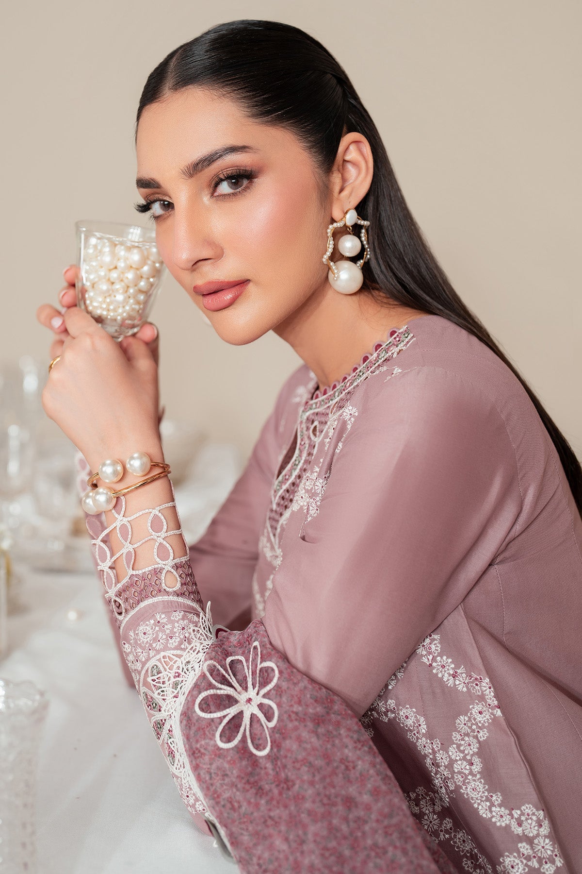 Iris By Jazmin Embroidered Luxury Lawn Unstitched 3pcs