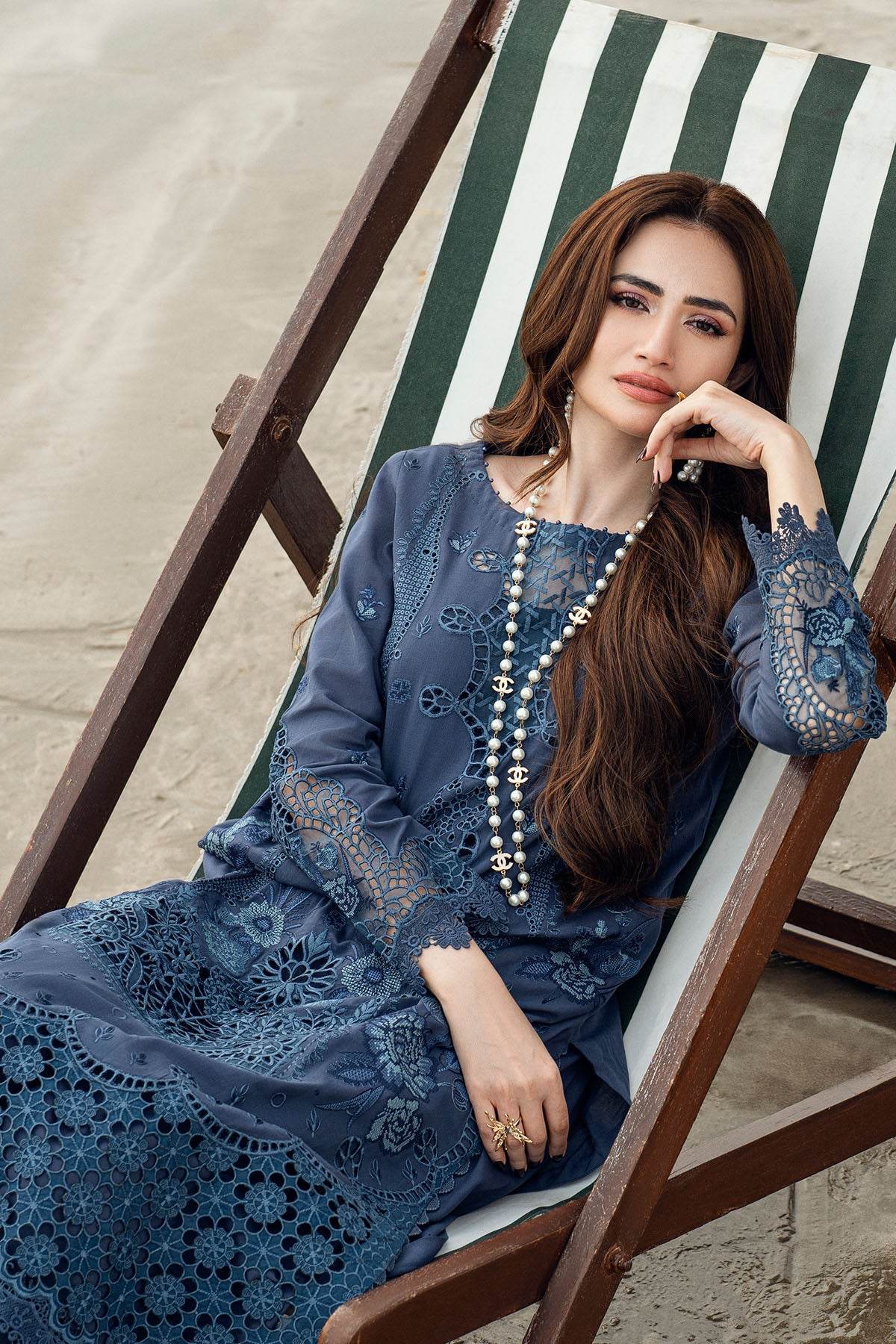 Nureh Khuwab Ebroidered & Embellished Swiss Voil Unstitched 3pcs - Jotey