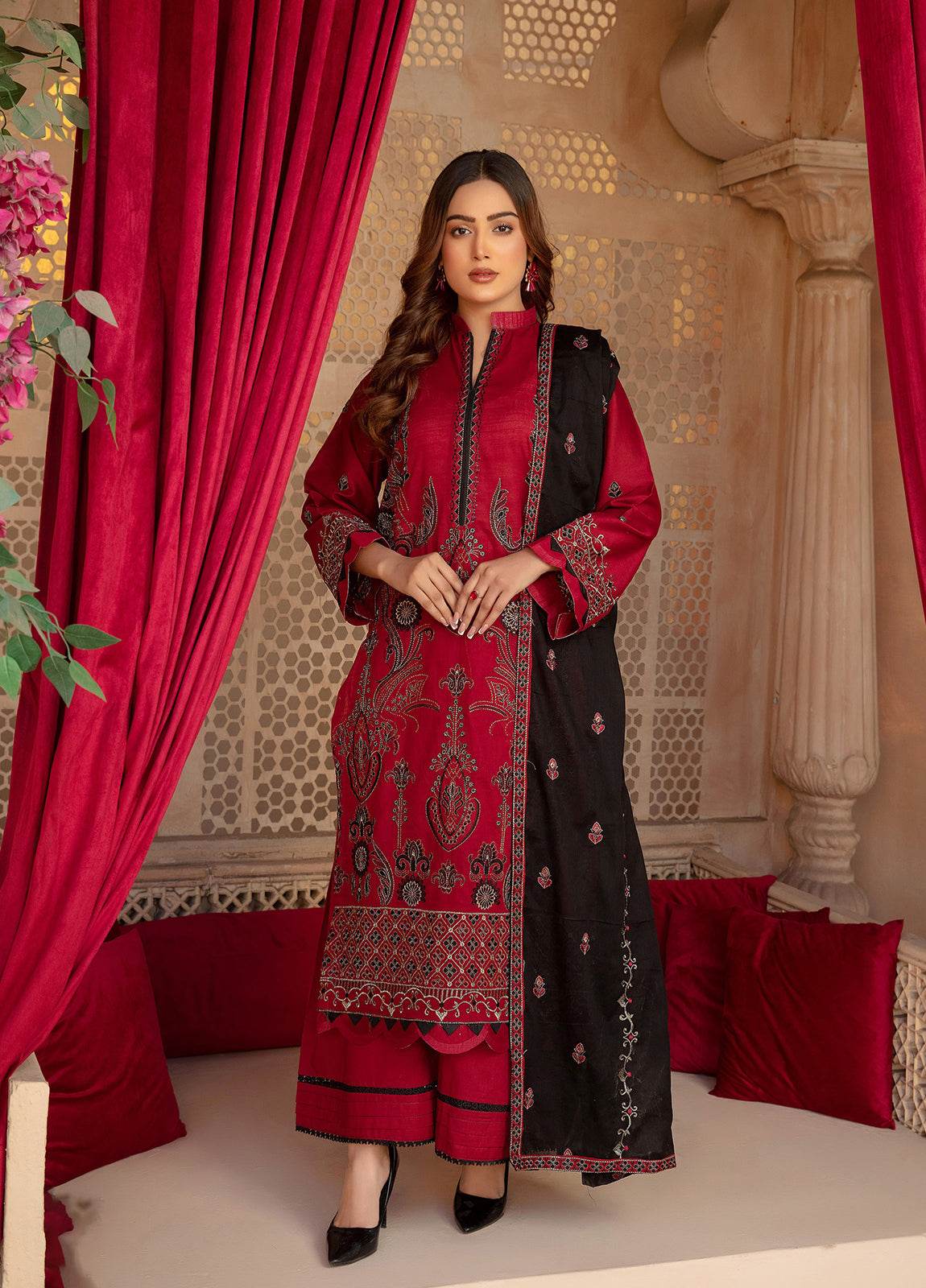 Anaya Hoor Saffron Embroidered Lawn Unstitched 3pcs - Jotey