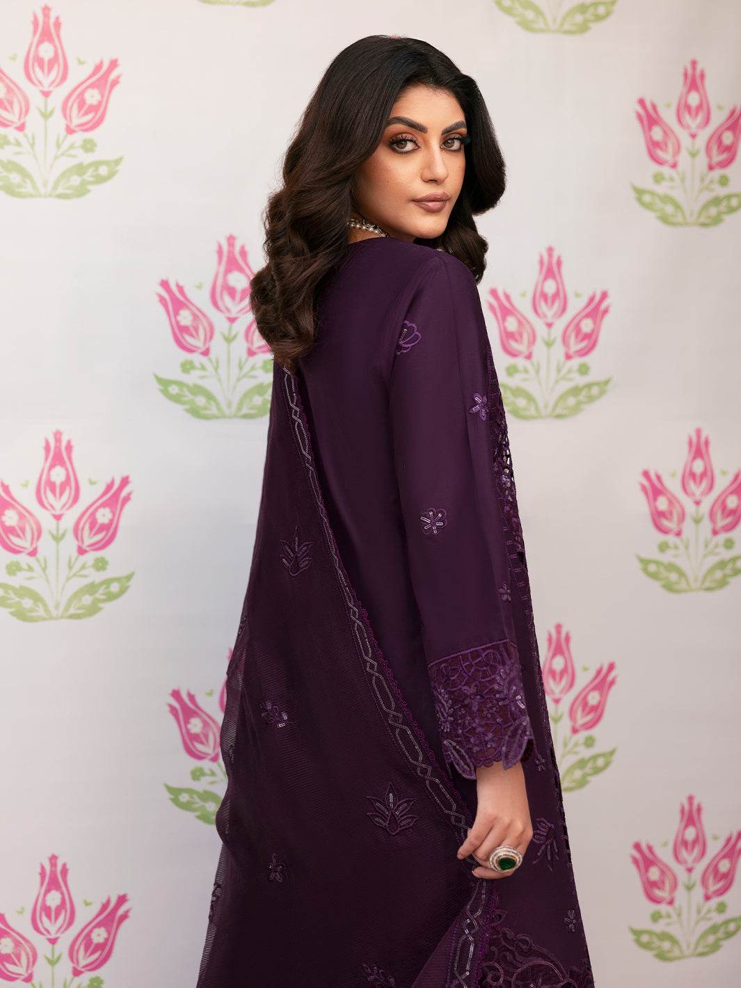 Husn Jahan By Mahnur Embroidered Luxury Lawn Unstitched 3pcs - Jotey