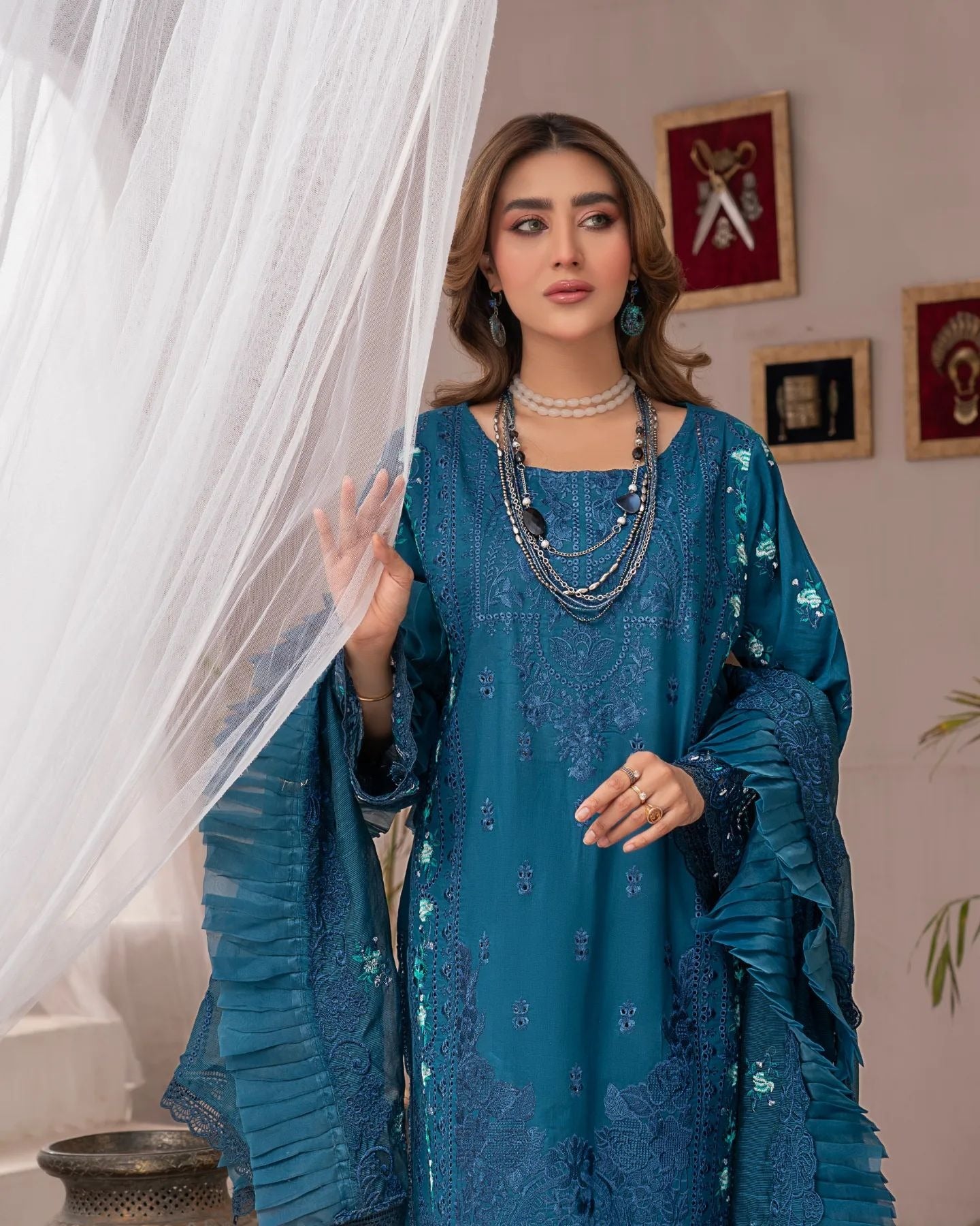 Manizay Gul Maina Embroidered Lawn 3pcs