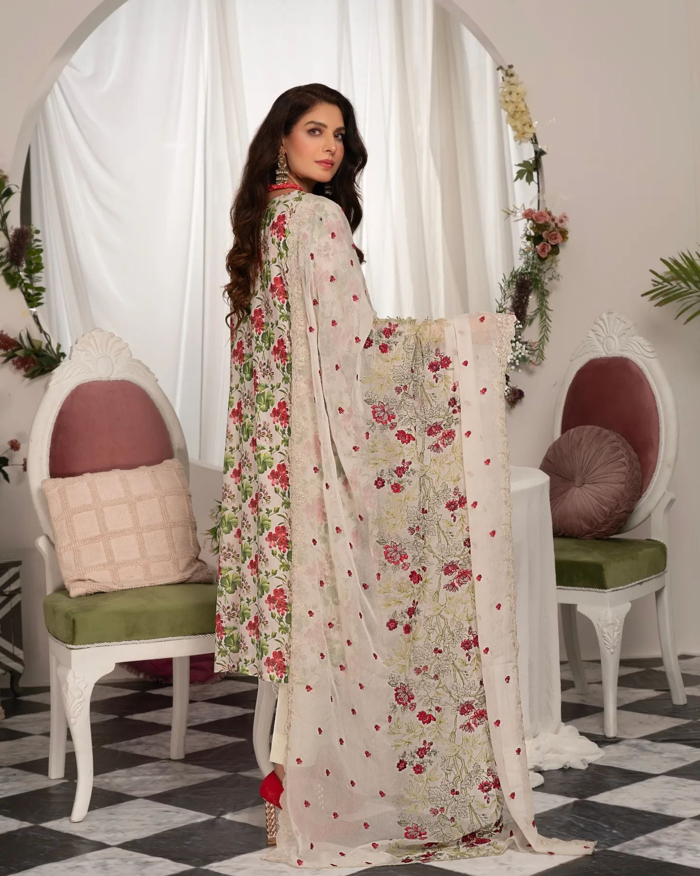 Manizay Super Anmol Embroidered Lawn 3pcs