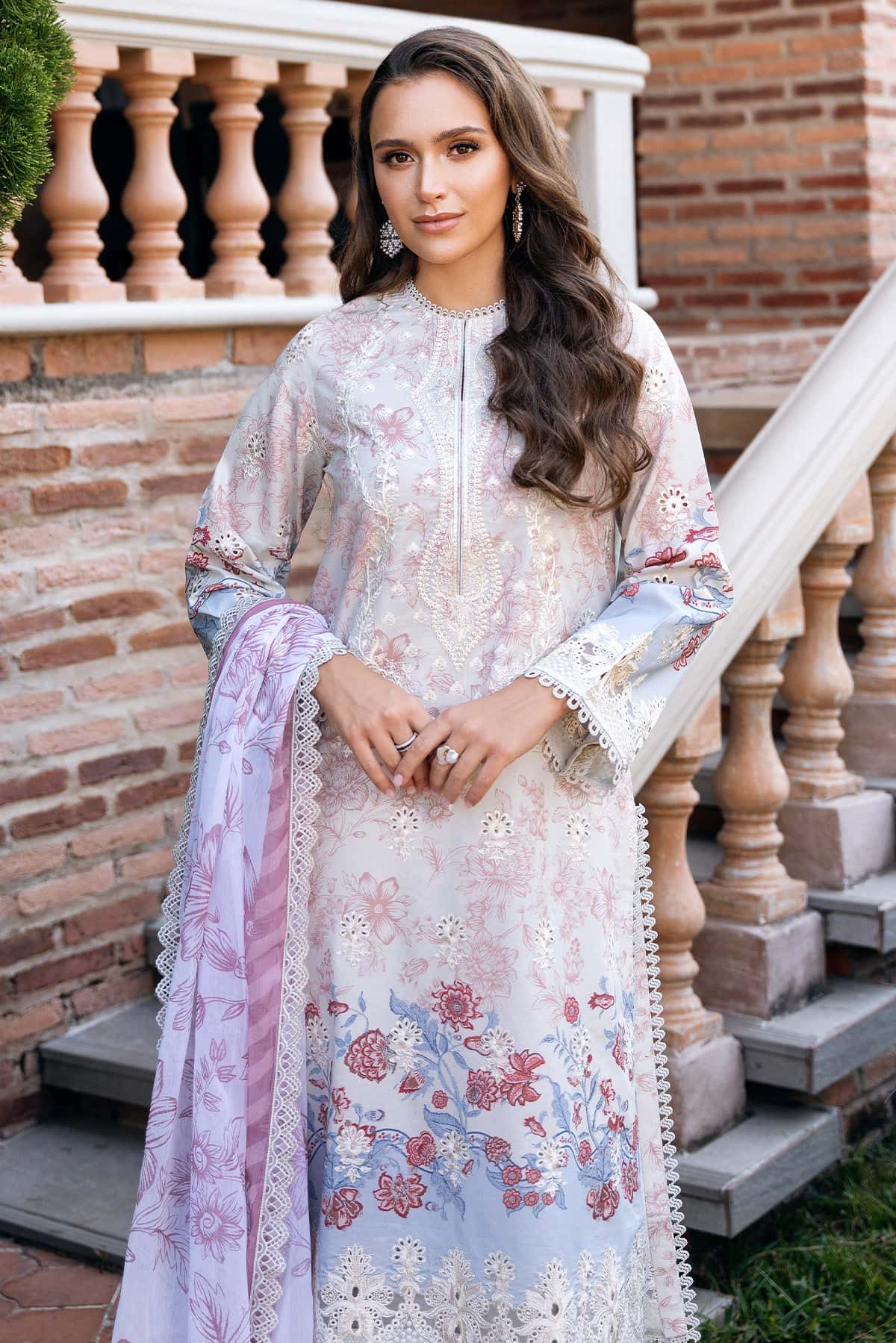 AFROZEH Damask The Holiday Edit'25 Embroidered Lawn 3pcs