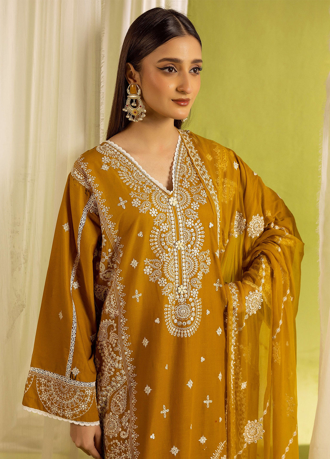 Khoobsurat Signature Shamiyana Luxury Embroidered Lawn 3pcs