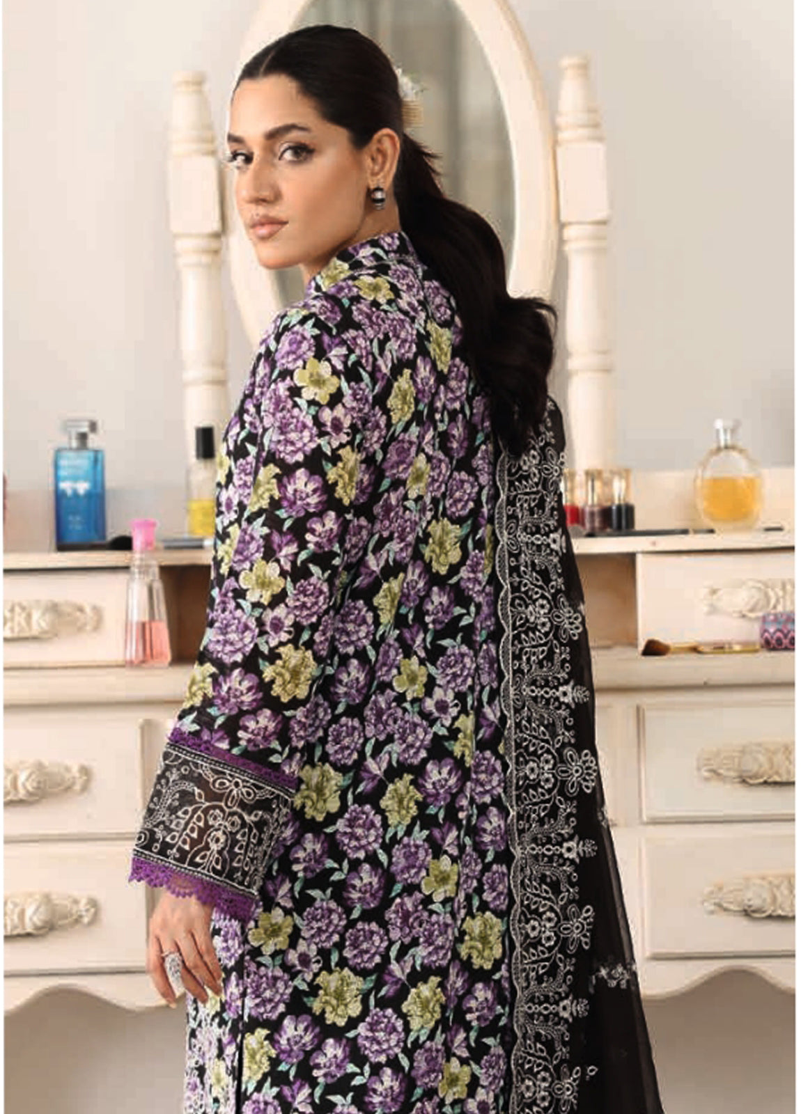 Shamna By Johra Embroidered Chikankari Printed Lawn Unstitched 3Pcs