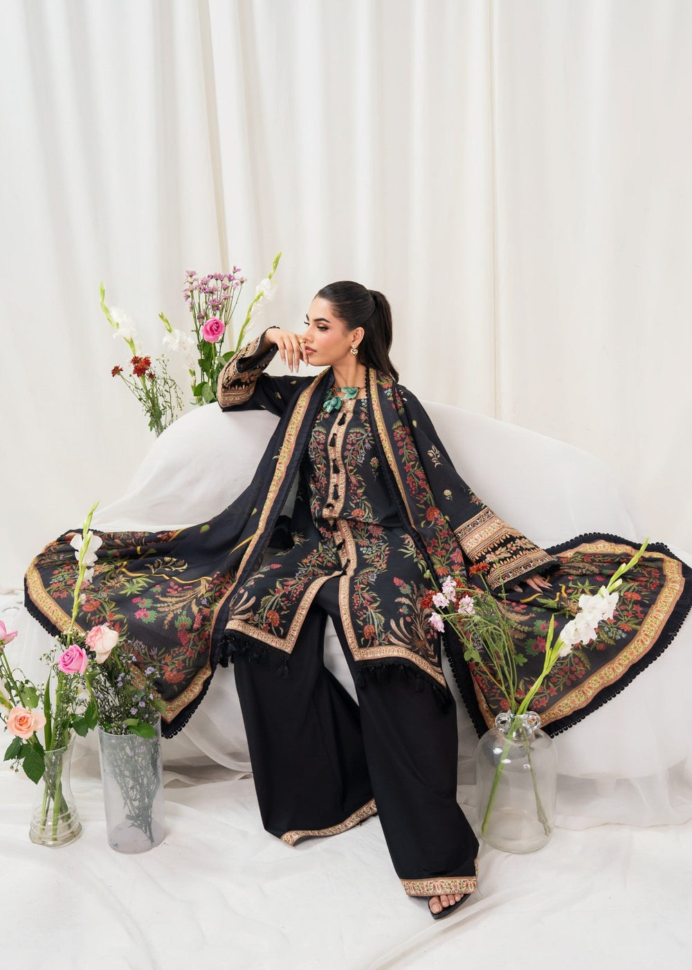 Meerak Breaking Bloom Digital Printed Lawn Unstitched 3Pcs