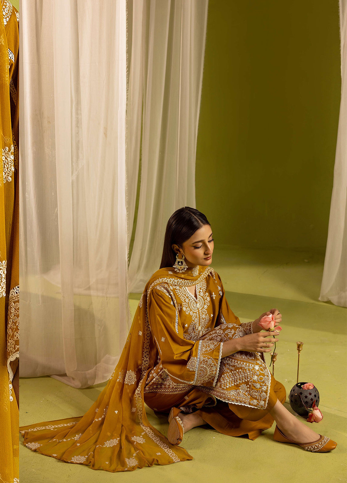 Khoobsurat Signature Shamiyana Luxury Embroidered Lawn 3pcs