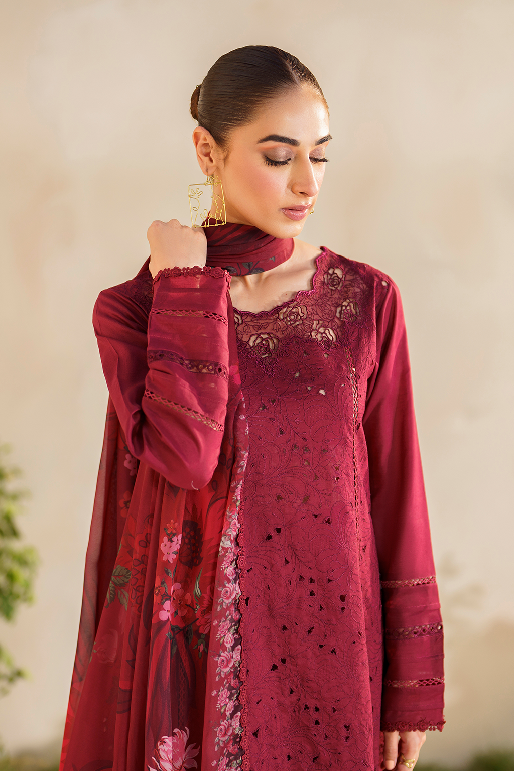 Iznik Festive Lawn Embroidered Unstitched 3pcs - Jotey