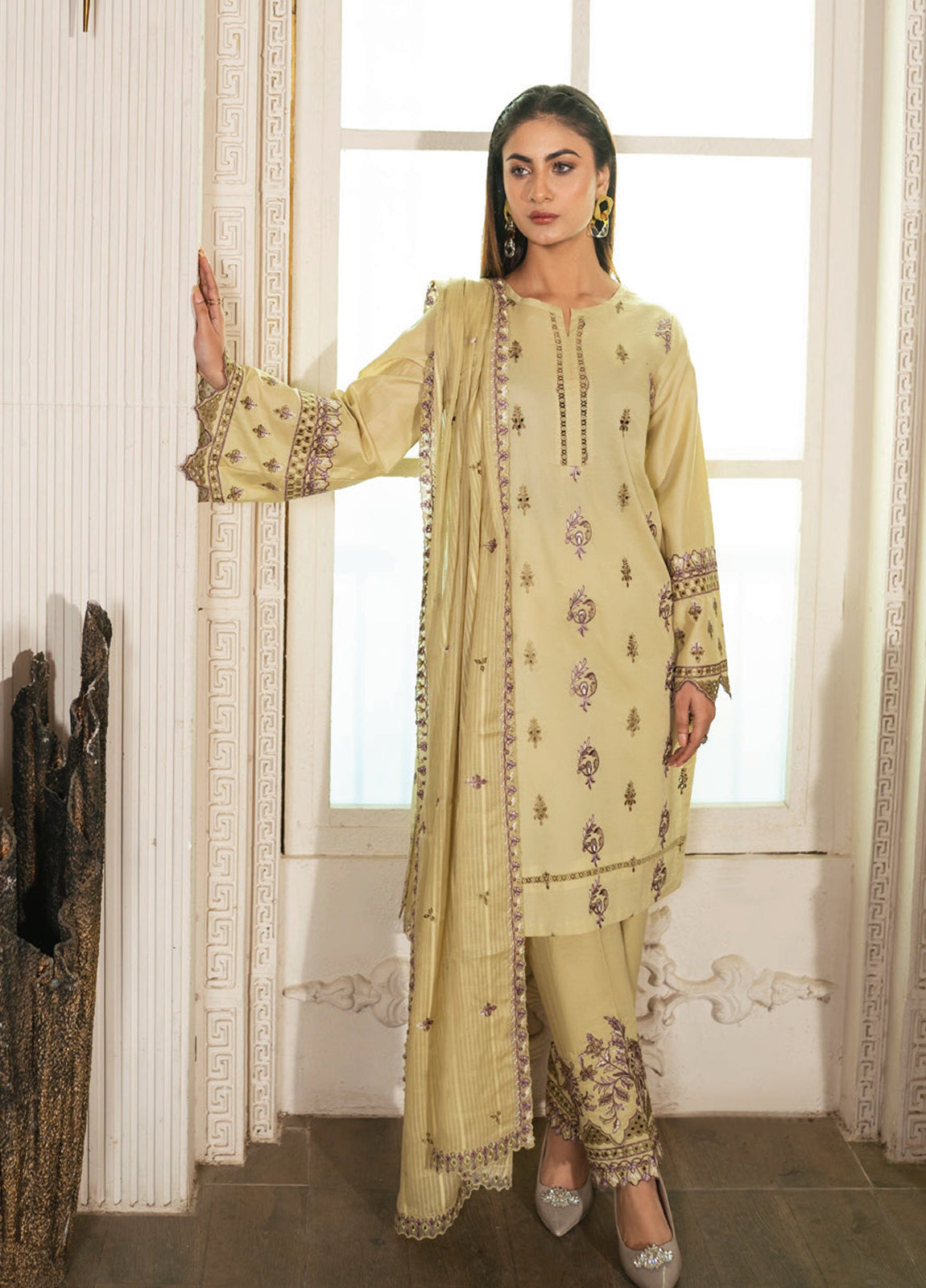 Mah-E-Noor By Angan Embroidered Lawn Unstitched 3Pcs