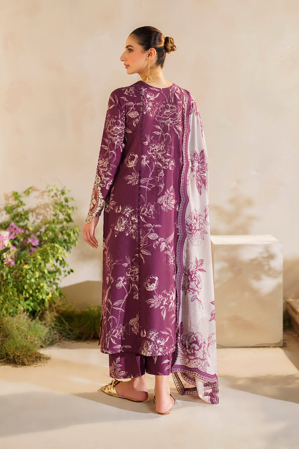 Iznik Festive Lawn Embroidered Unstitched 3pcs - Jotey