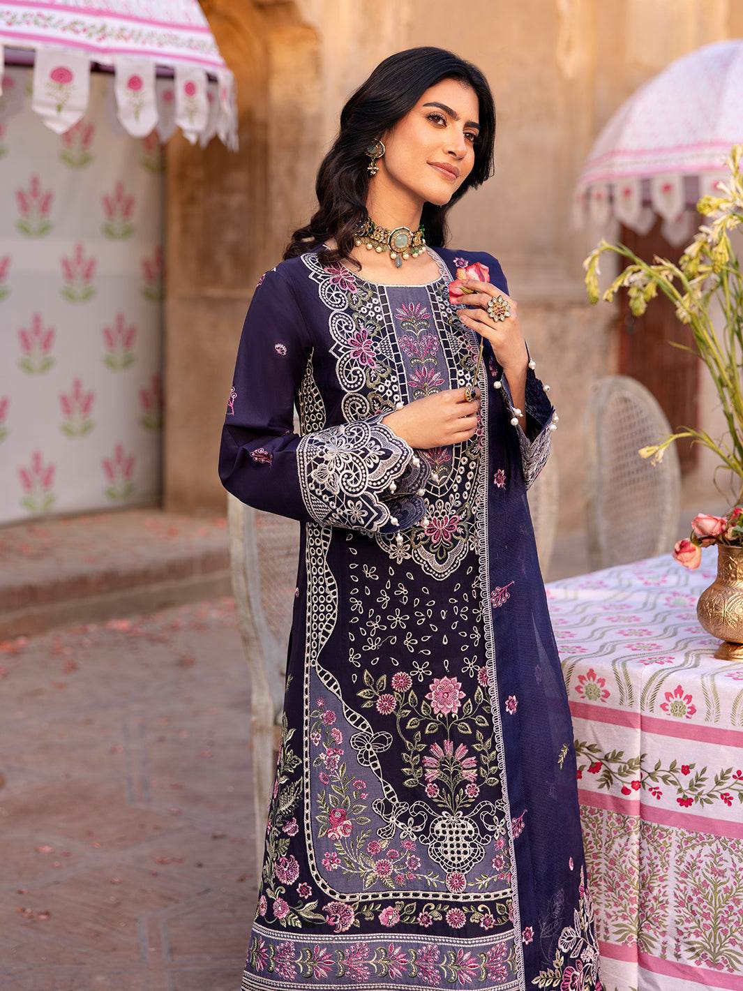 Husn Jahan By Mahnur Embroidered Luxury Lawn Unstitched 3pcs - Jotey