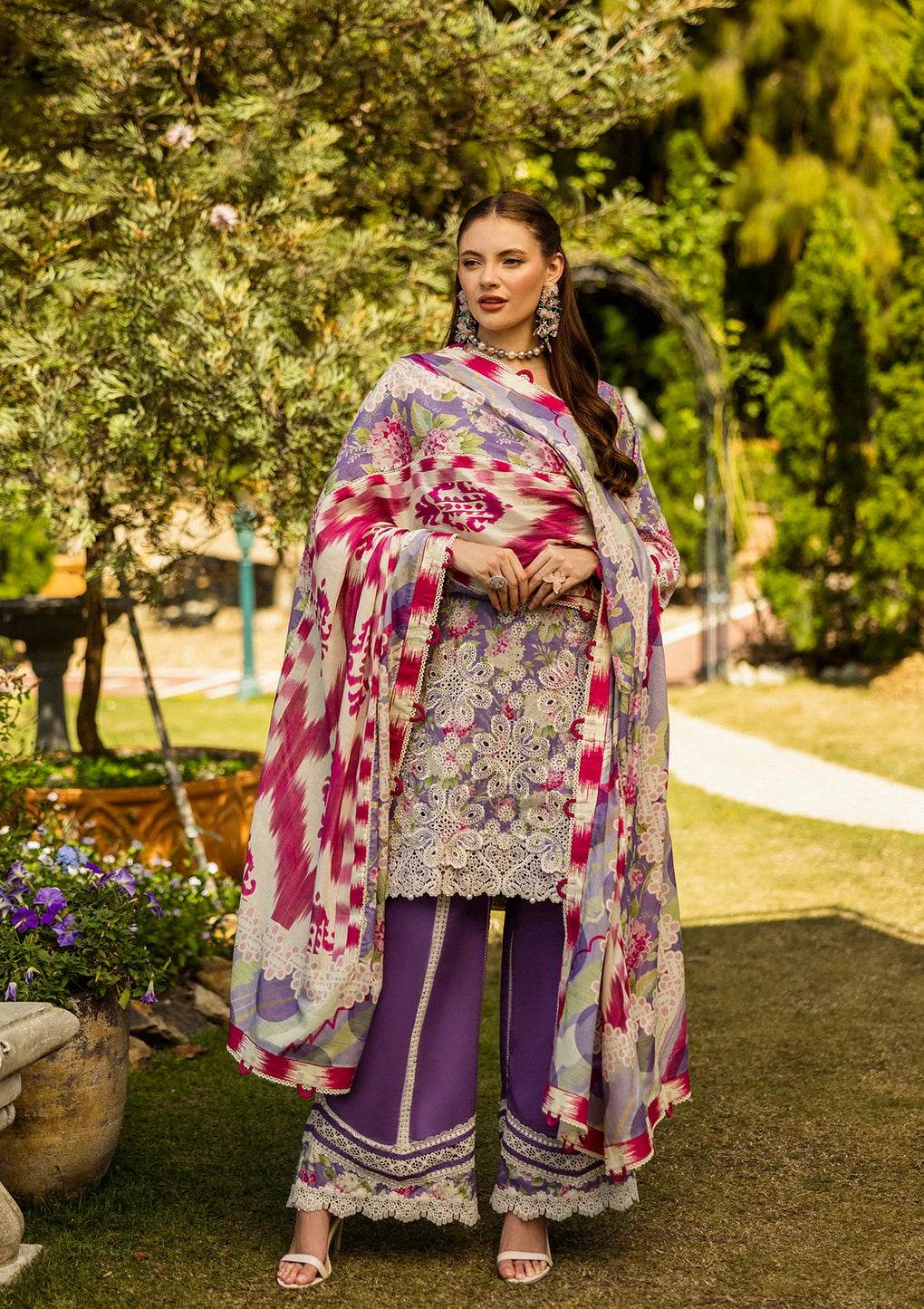 Elaf Print Chikankari Unstitched Lawn 3pcs - Jotey