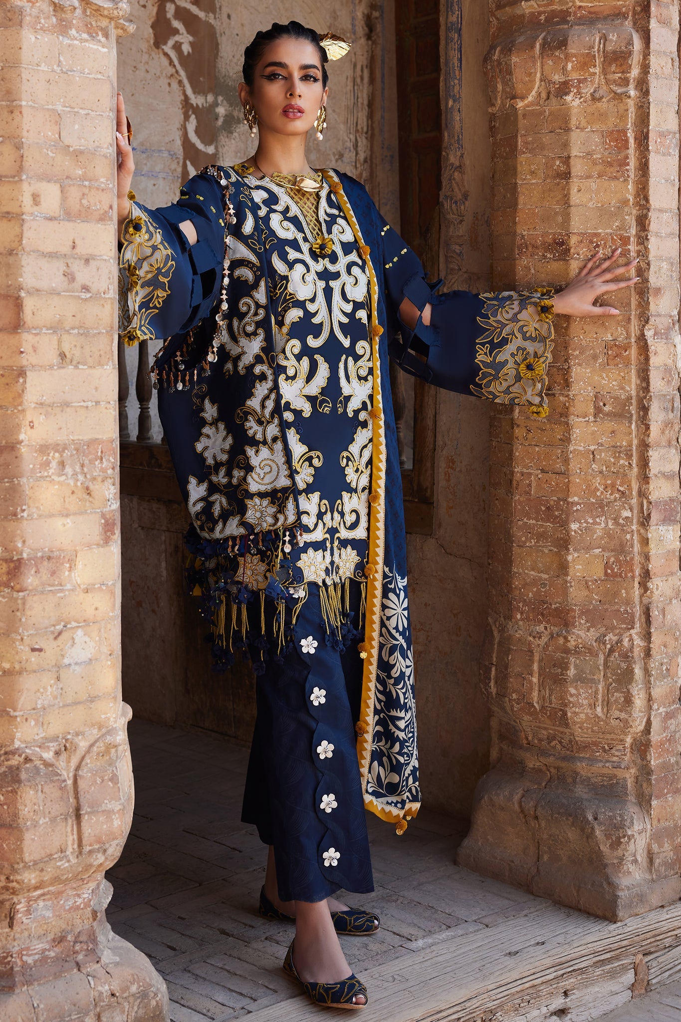 Elan Embroidered Lawn Unstitched 3pcs