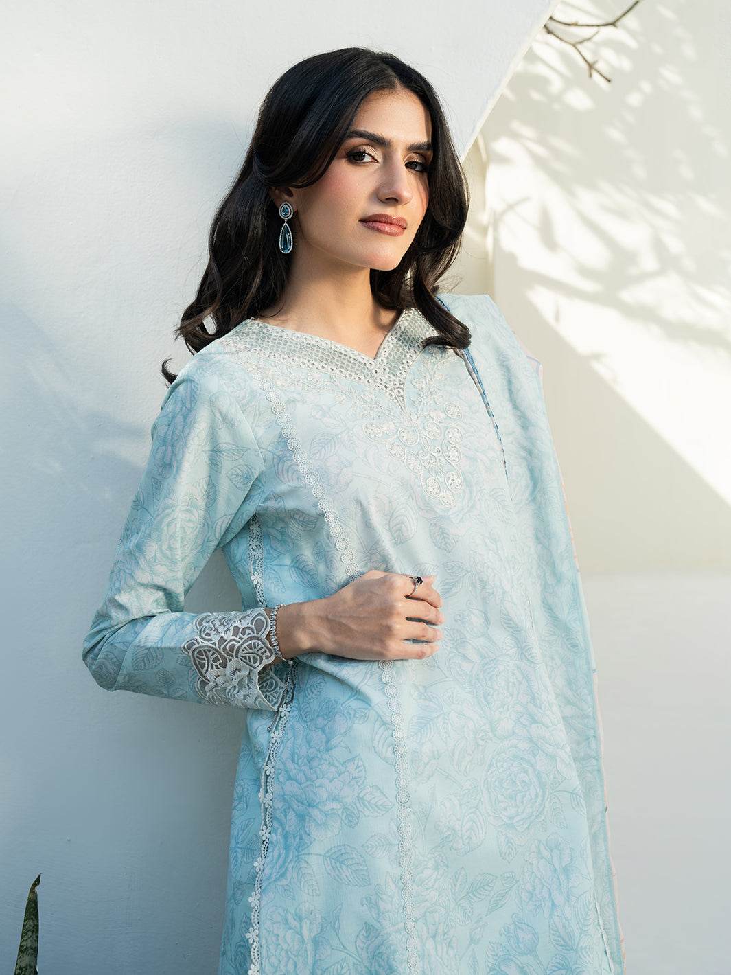 F&F Prints By Faiza Faisal Digital Printed Unstitched Lawn 3pcs - Jotey