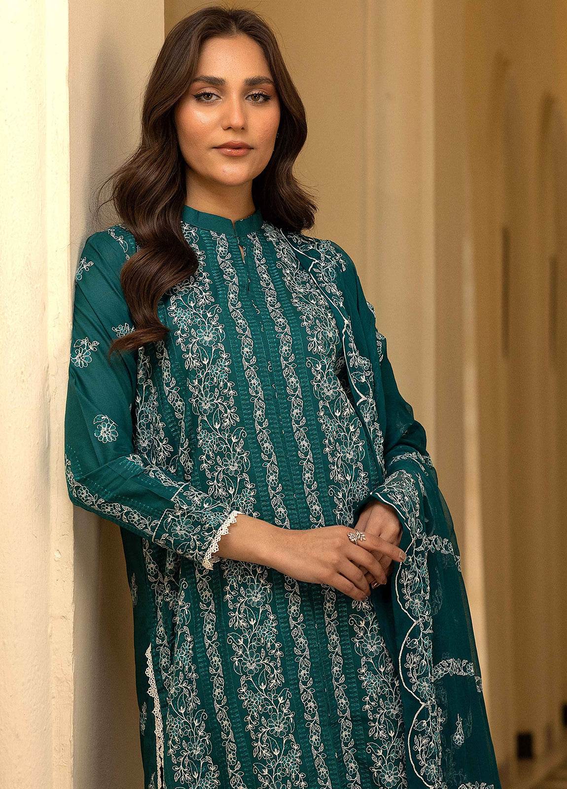 Khoobsurat Lawnkari Embroidered Lawn Unstitched 3pcs - Jotey