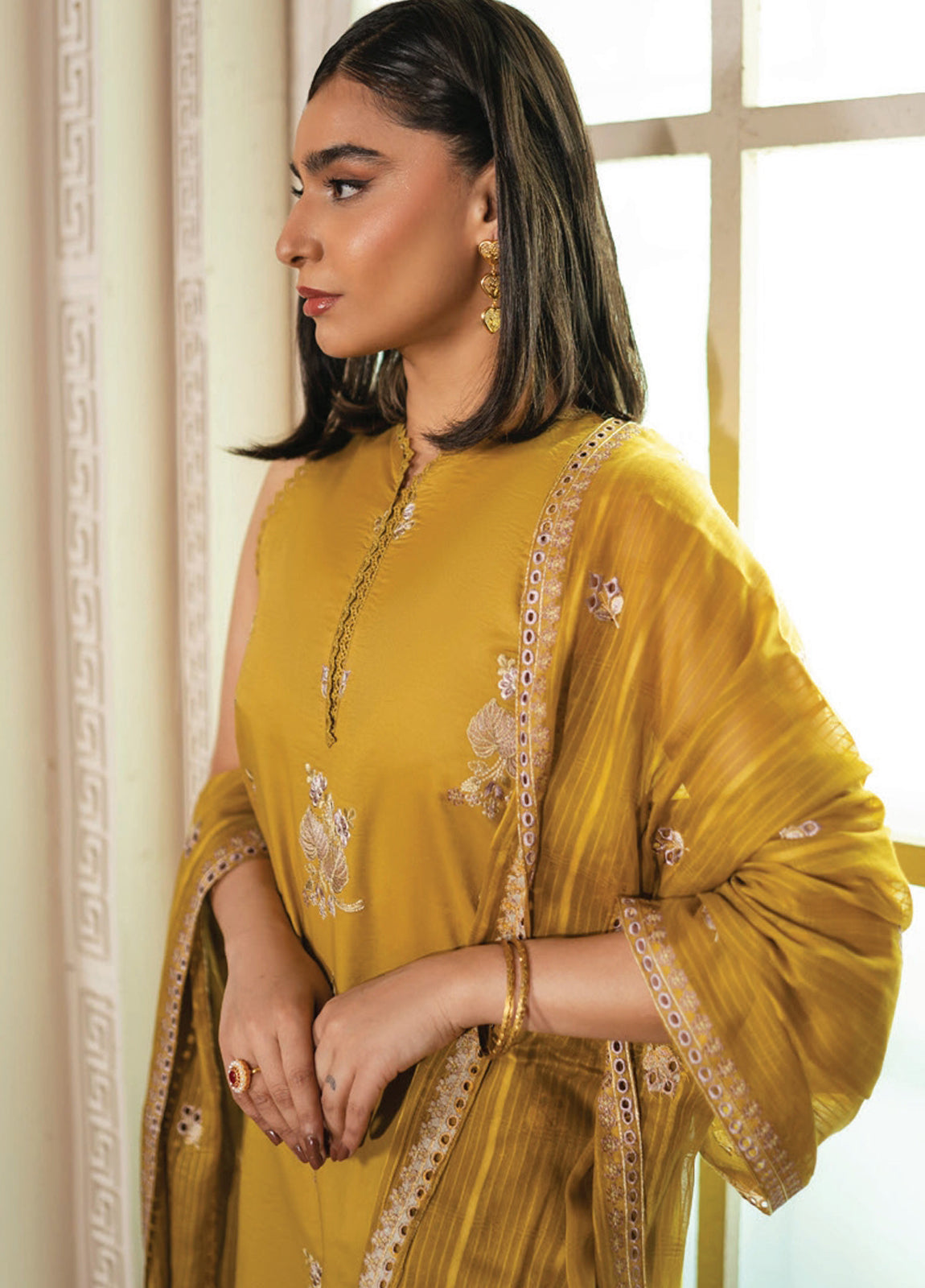 Mah-E-Noor By Angan Embroidered Lawn Unstitched 3Pcs