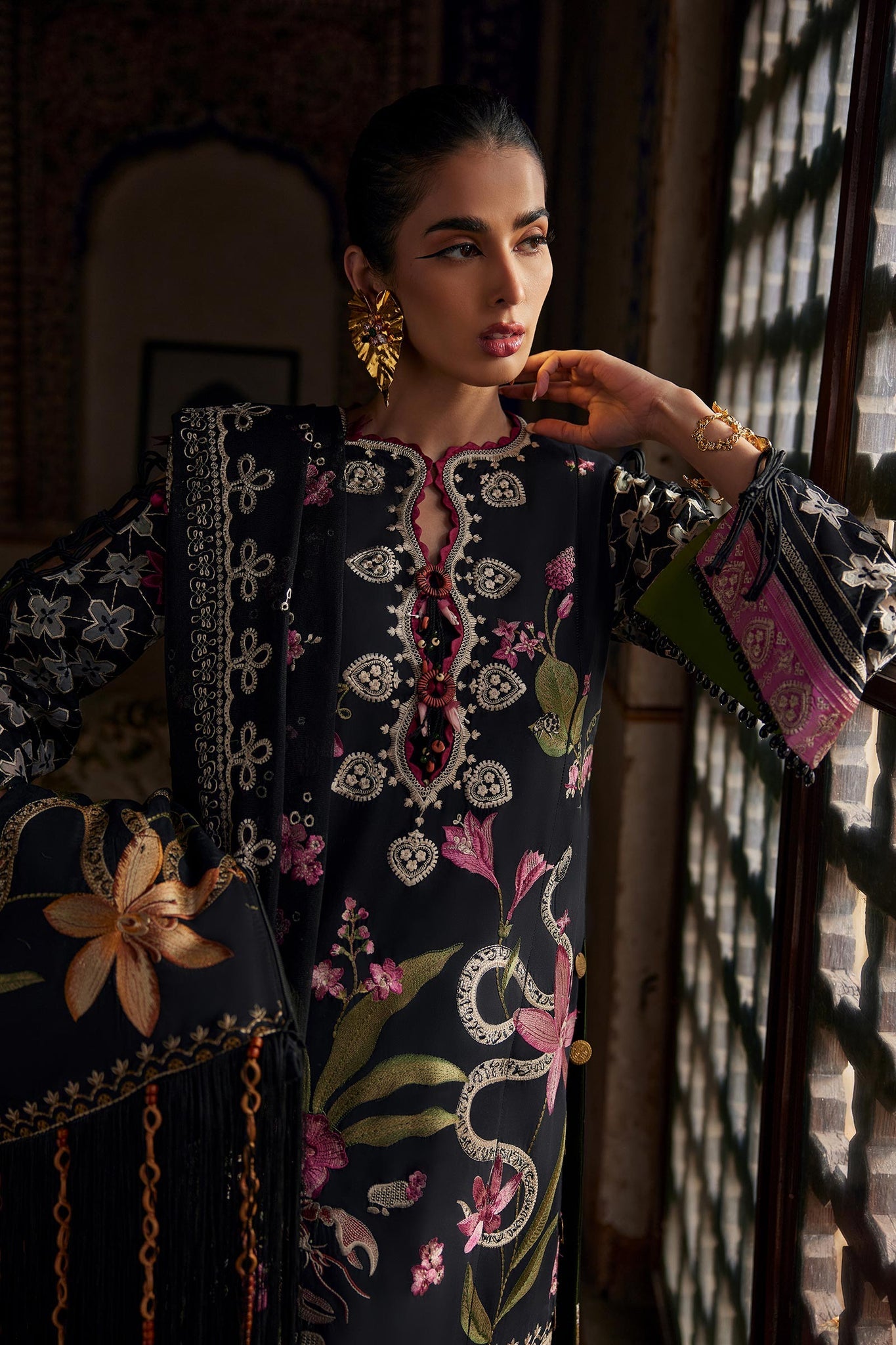 Elan Embroidered Lawn Unstitched 3pcs