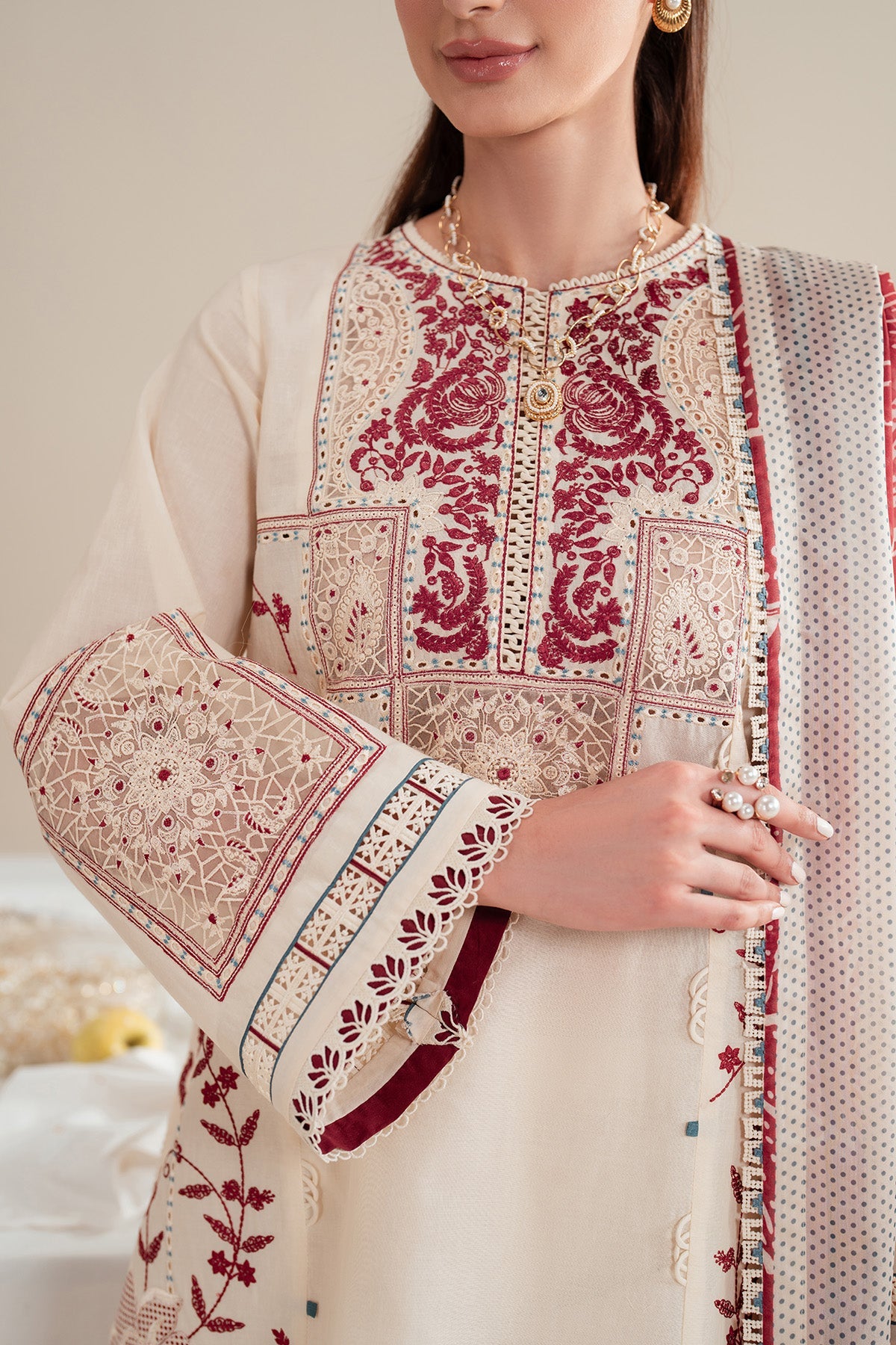Iris By Jazmin Embroidered Luxury Lawn Unstitched 3pcs