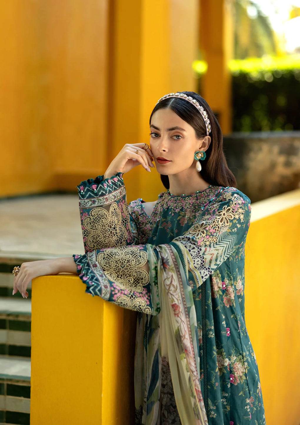 Elaf Premium Signature Embroidered Lawn Unstitched 3pcs - Jotey